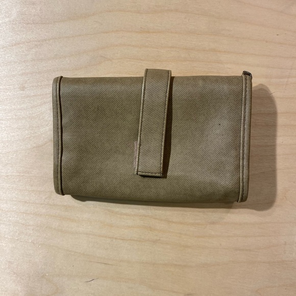 Giorgio Armani Tri Fold Make up Wallet (EY) - Picture 9 of 9
